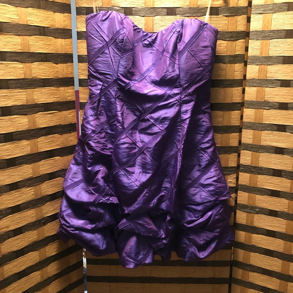 My Michelle Special Occasion Strapless Dress junior 5 purple preowned VGUC 🤩